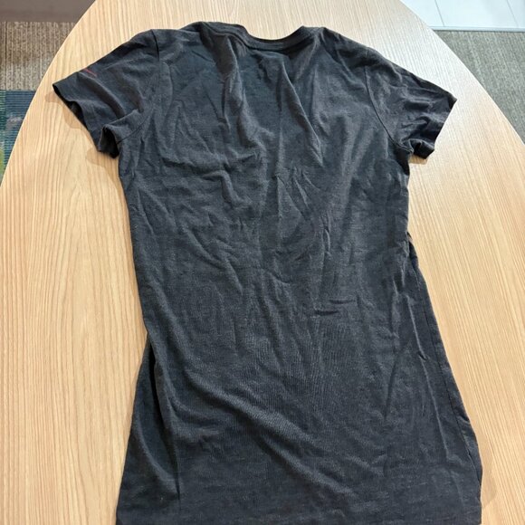 Arizona Diamondbacks T Shirt Women's Small Gray Nike Deep V Neck Short Sleeve - Picture 3 of 3